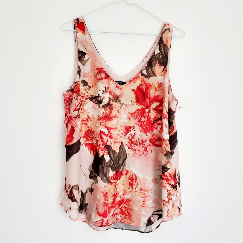 RW&CO Floral V Tank Top Blouse Coral & Green Flowy Summer Garden Party Outfit